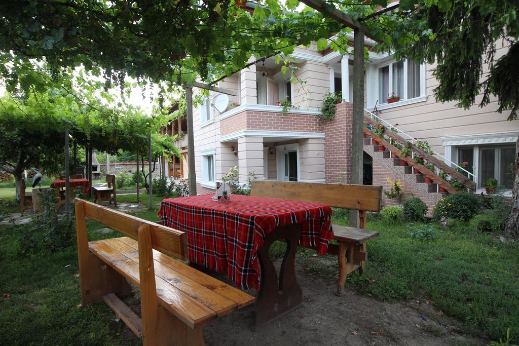 Slanchevata Kashta Hotel Krushuna Luaran gambar