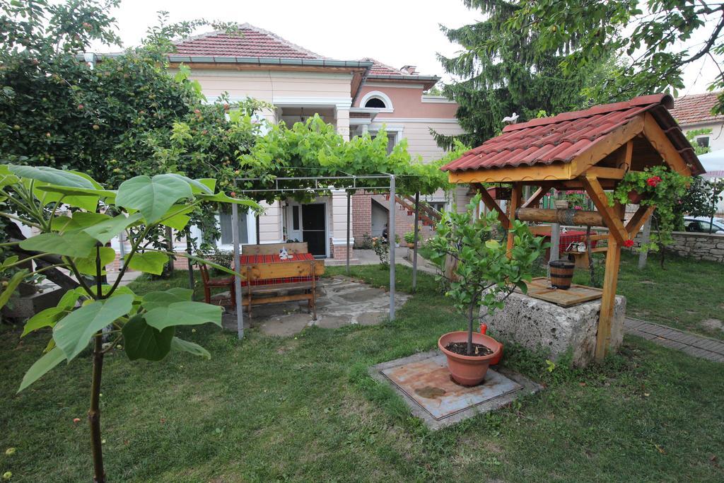 Slanchevata Kashta Hotel Krushuna Luaran gambar