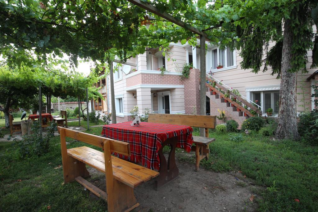 Slanchevata Kashta Hotel Krushuna Luaran gambar